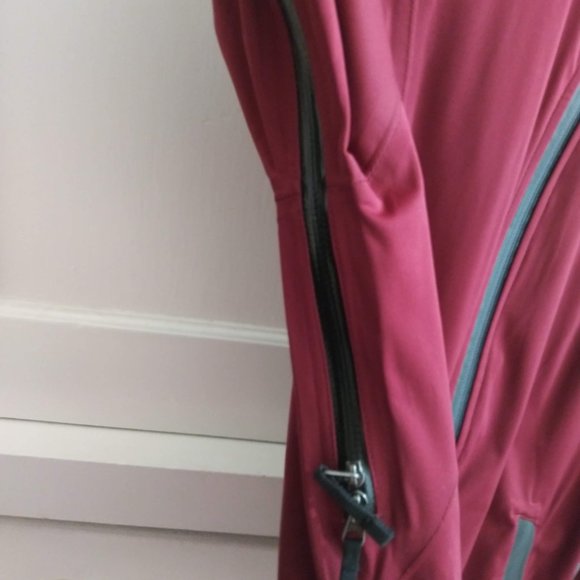 Aerther Apparel Women's Full Zip Lightweight Cycling Jacket - 2 - Picture 7 of 8